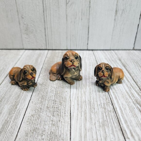 Vintage Dachshund Basset Hound Dogs Resin Figurines R.O.C - Set Of 3 - Picture 1 of 8